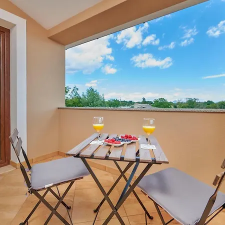 Bartona For 8 Persons With Private Swimmingpool Villa