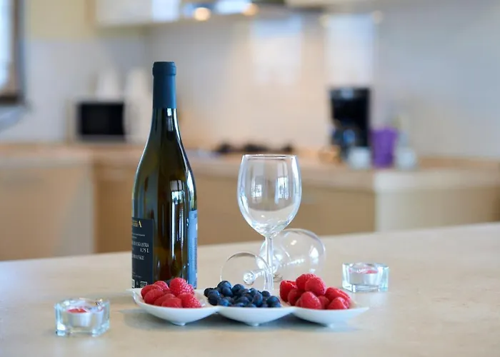 וילה Bartona For 8 Persons With Private Swimmingpool פולה