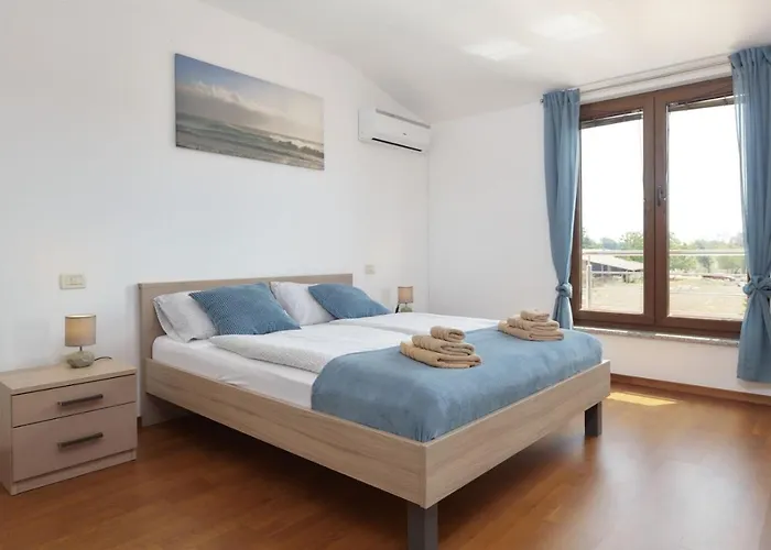 וילה Bartona For 8 Persons With Private Swimmingpool *