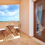 Bartona For 8 Persons With Private Swimmingpool Pula