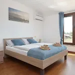 Villa Bartona For 8 Persons With Private Swimmingpool *